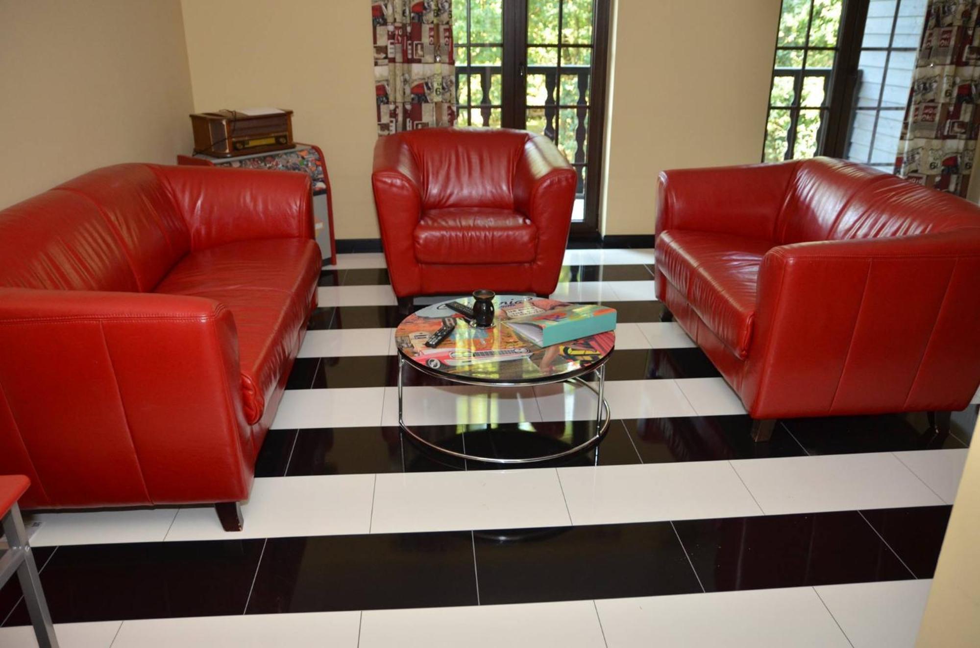 שאודפונטיין Guest House Western-City מראה חיצוני תמונה