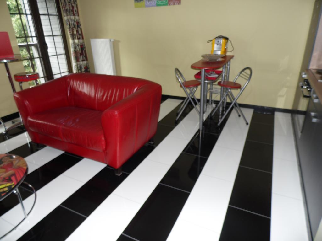 שאודפונטיין Guest House Western-City מראה חיצוני תמונה